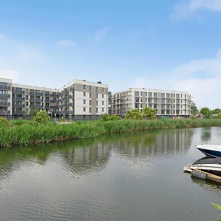 Διαμέρισμα Portovo Riverside By Blue Mandarin